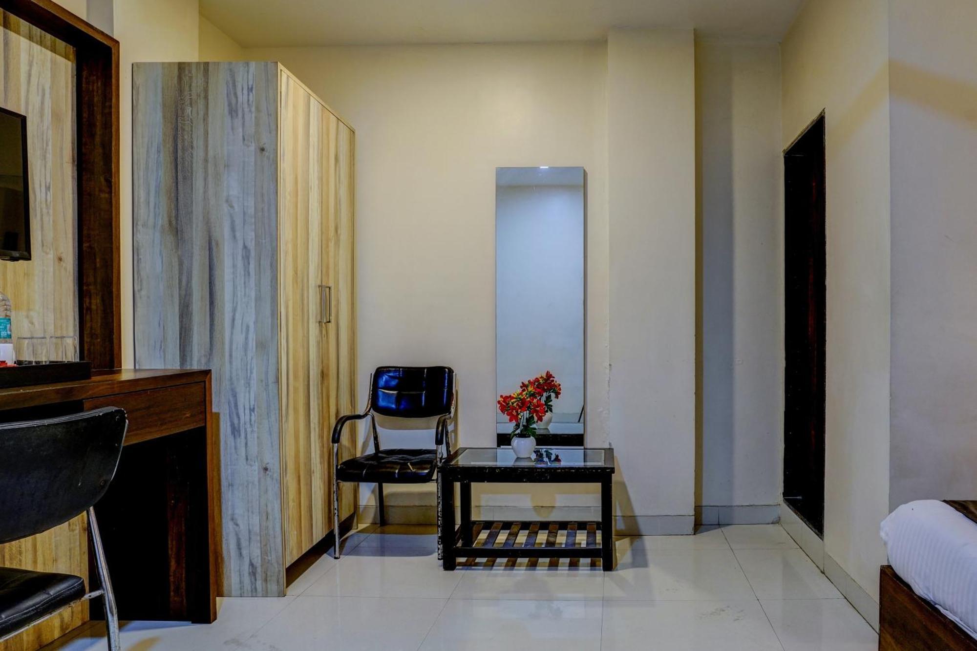 Hotel O Aishwarya Service Apartment Navi Mumbai Exterior photo